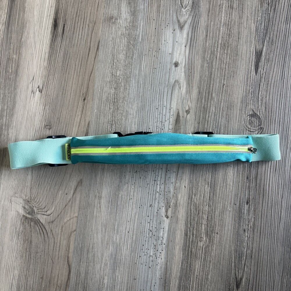 Fit Kicks Waist Pack Running Belt Exercise Fanny Pack Zip Teal Yellow Reflective